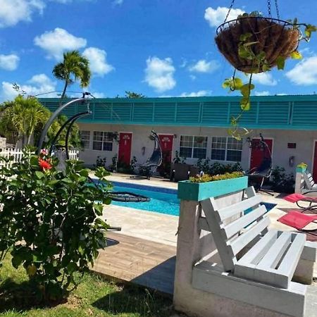 Georges Royal Inn Frederiksted Dış mekan fotoğraf