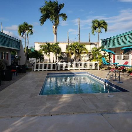 Georges Royal Inn Frederiksted Dış mekan fotoğraf